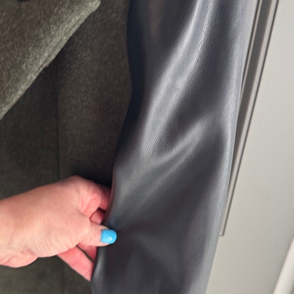 7 For All Mankind Green and Black Jacket - Picture 4 of 5